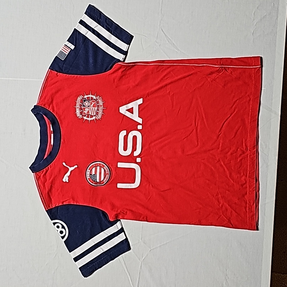 Puma USA soccer jersey t-shirt Youth Mediu.